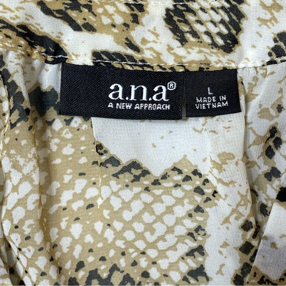 A.N.A Women’s L Snakeskin Print Blouse Pullover Pintuck Detail V-Neck 3/4 Sleeve - Picture 8 of 16